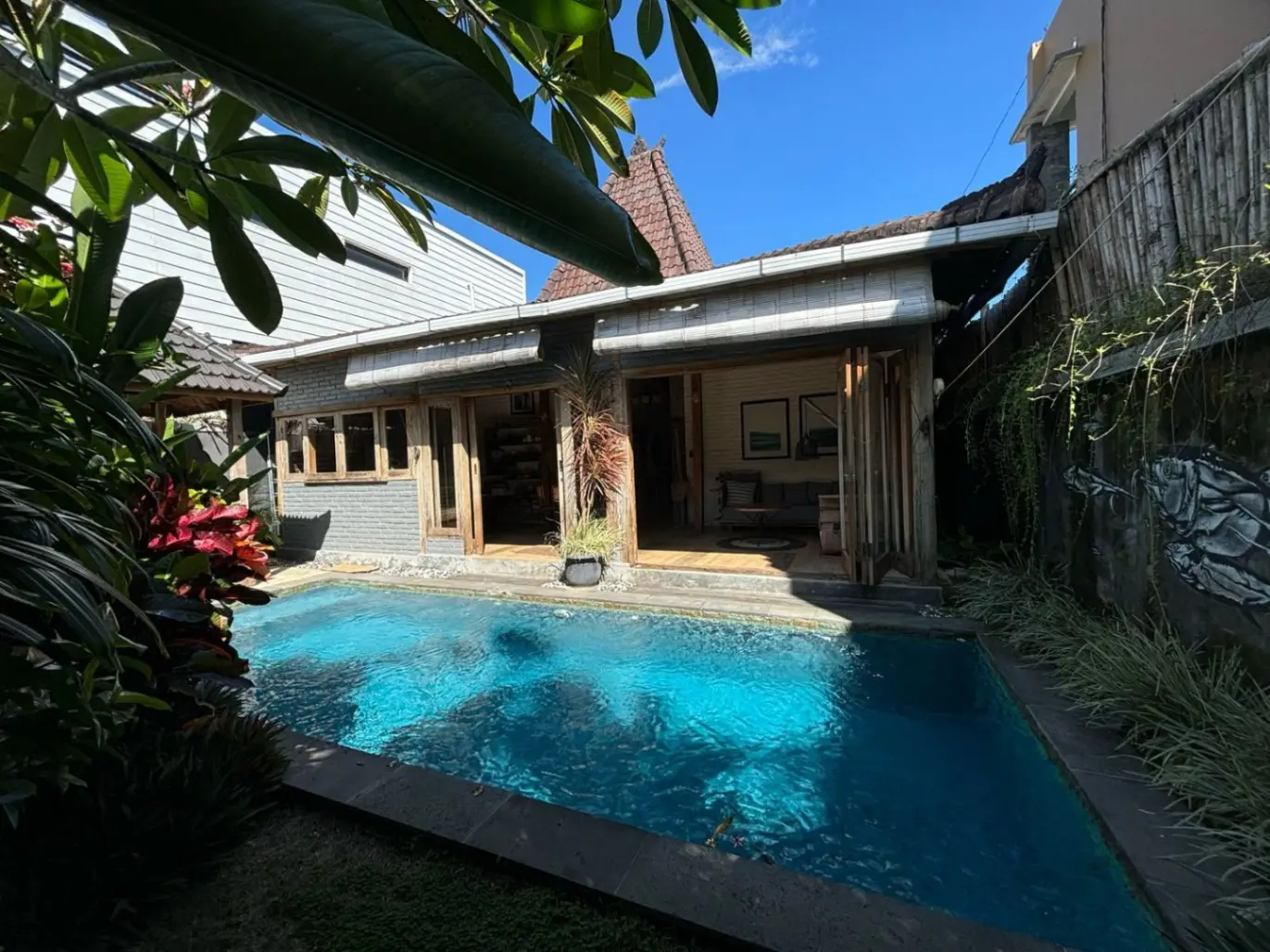 Villa For Rent 3 Bed Jln Munduk Batu Belah Pererenan EK-3050