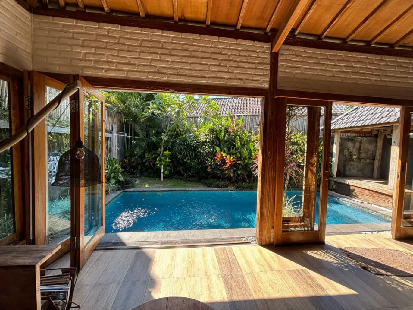 Villa For Rent 3 Bed Jln Munduk Batu Belah Pererenan EK-3050 — image 4