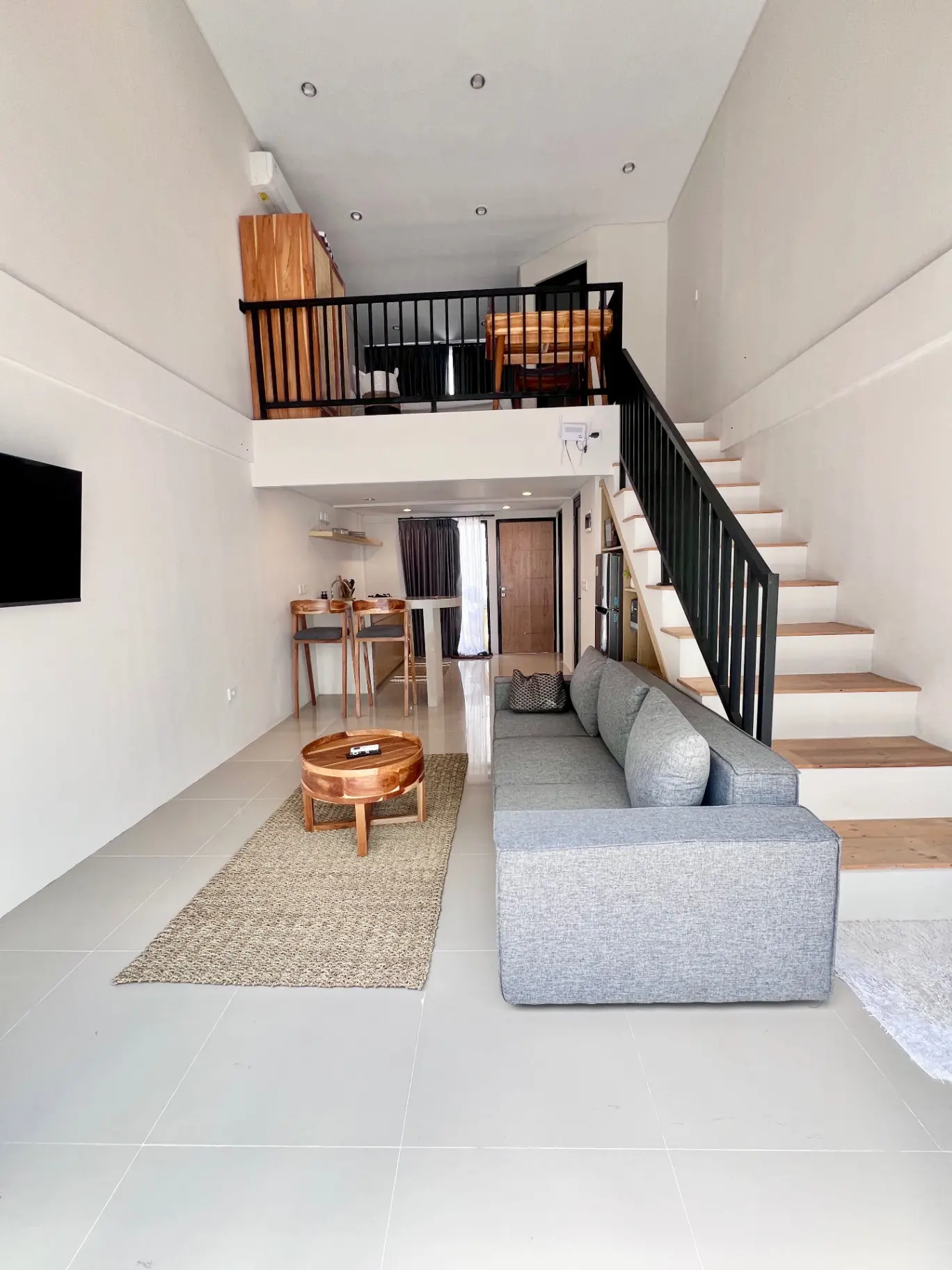 1BR Loft in WOLU Residence Tumbak Bayuh — image 1