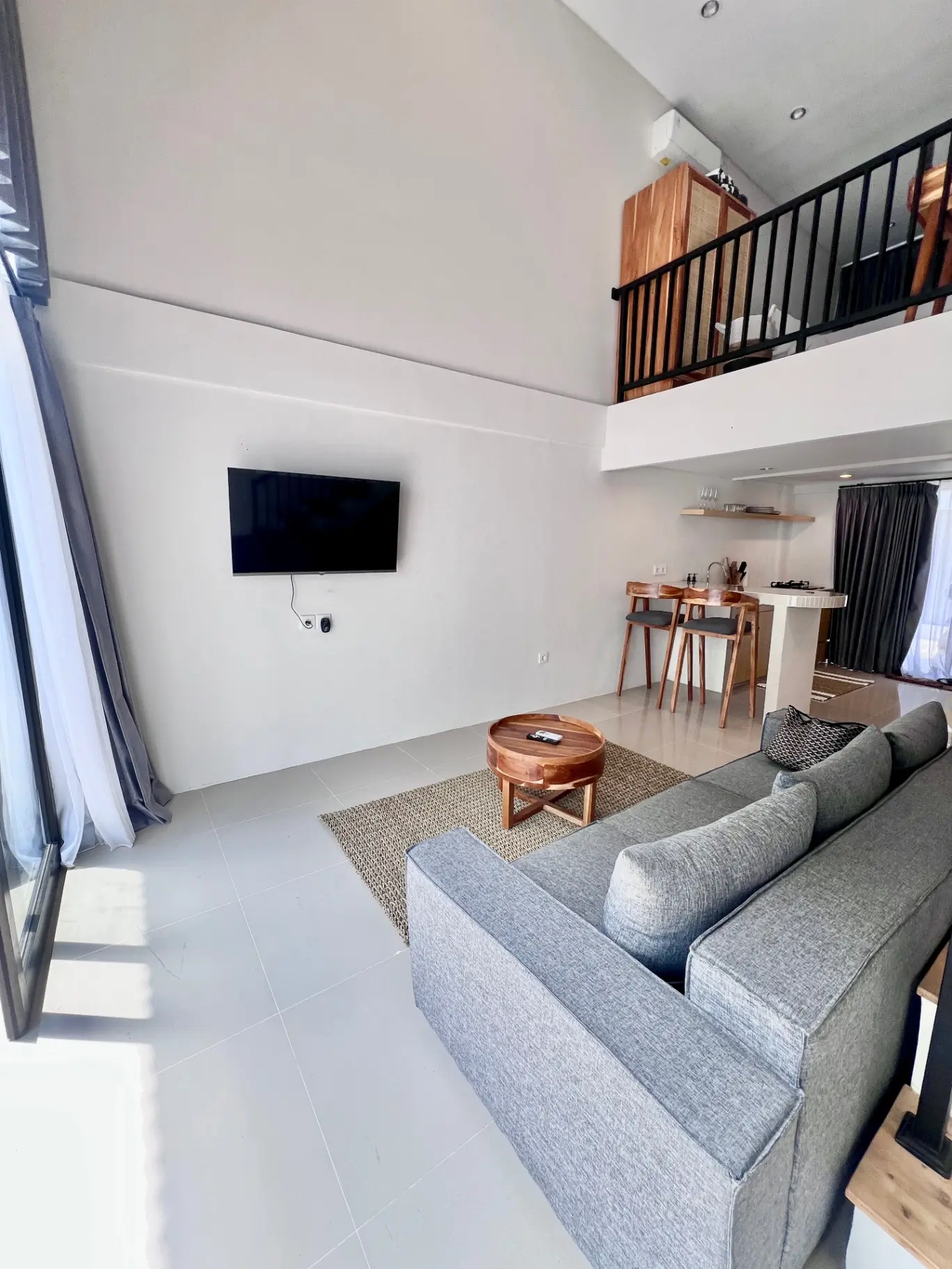 1BR Loft in WOLU Residence Tumbak Bayuh — image 4