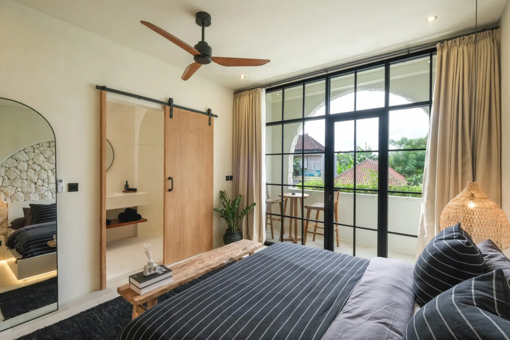 Villa Unit 2 Bed PererenanBadung Bali EK-2612 — image 3
