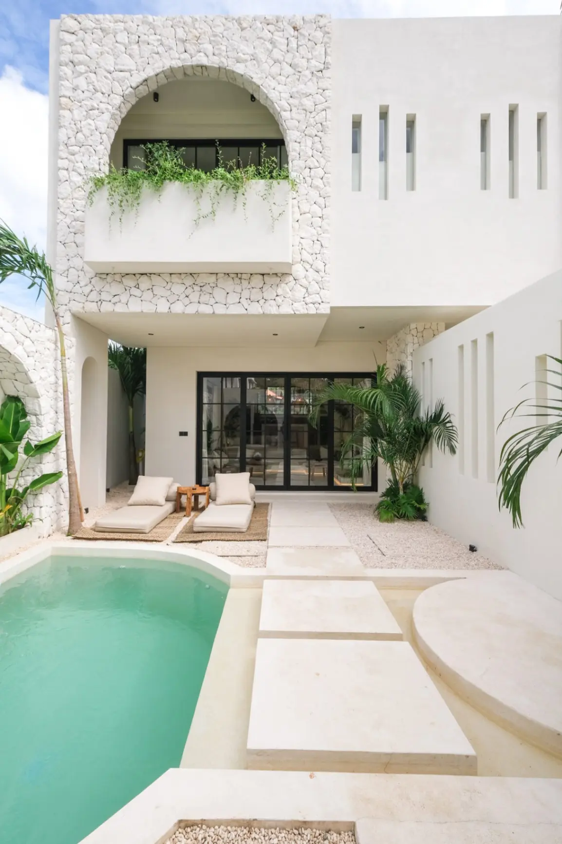 Villa Unit 2 Bed PererenanBadung Bali EK-2612