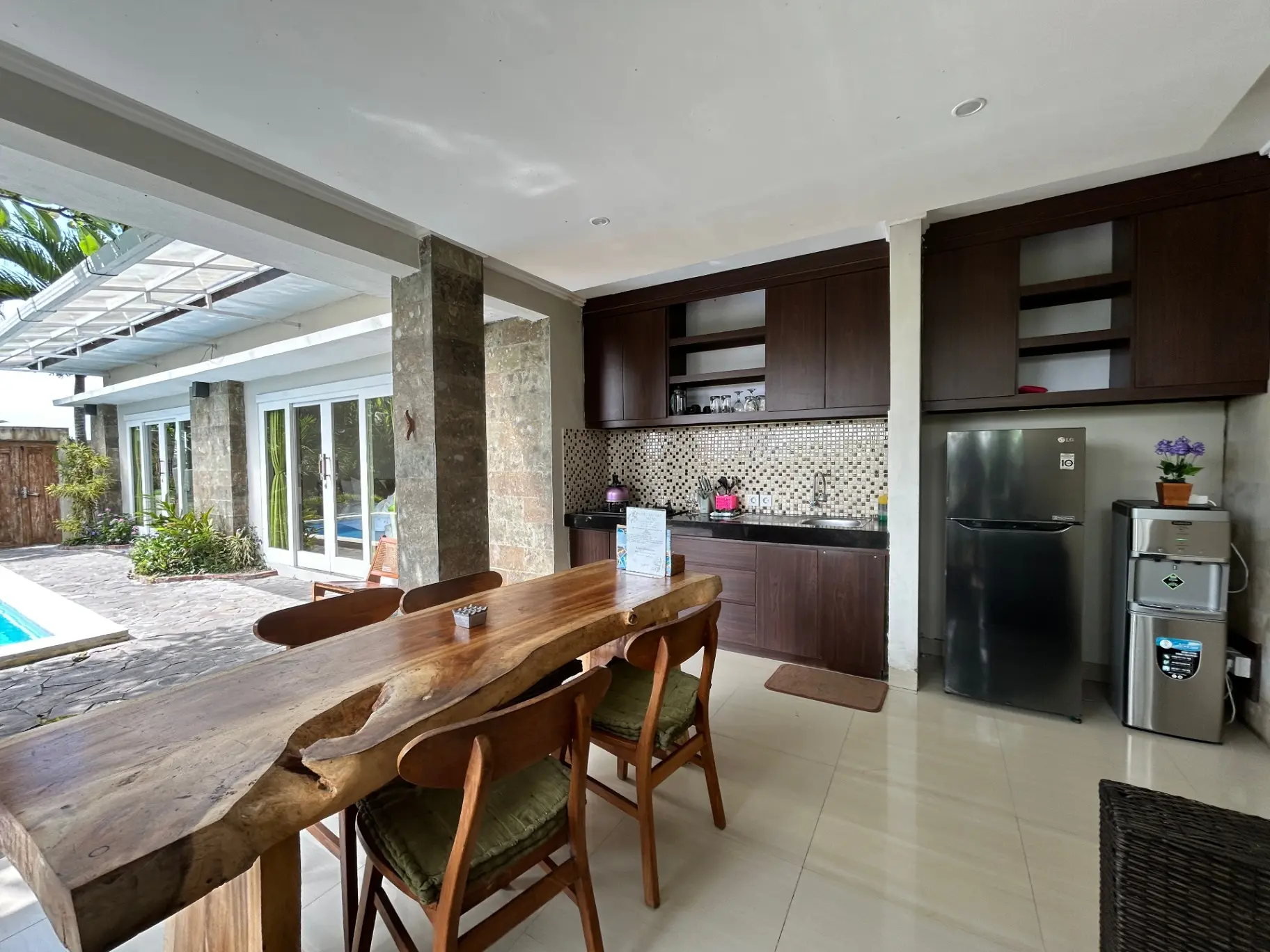 Serene 2BR Jungle-View Villa — image 1