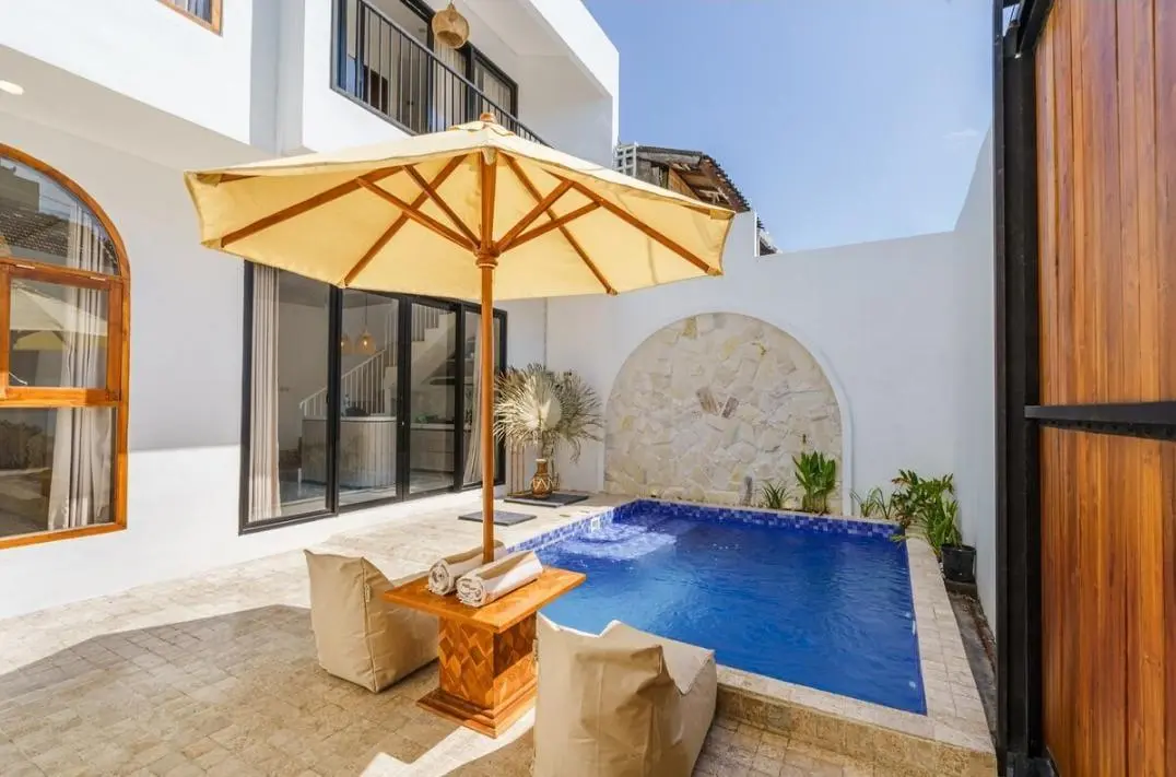 Villa Modern 2 Bed In Berawa Tibubeneng Bali EK-3162