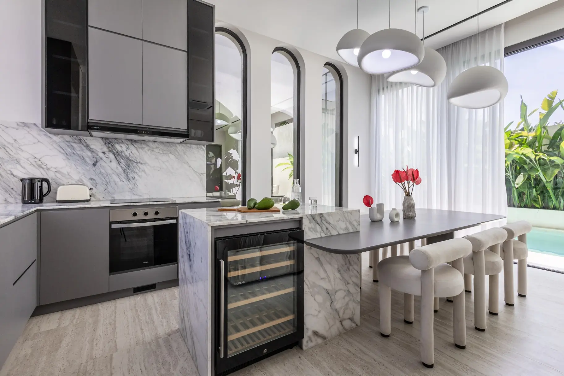 Villa For Rent Luxury 3 Bed UmalasKerobokan EK-2822 — image 2