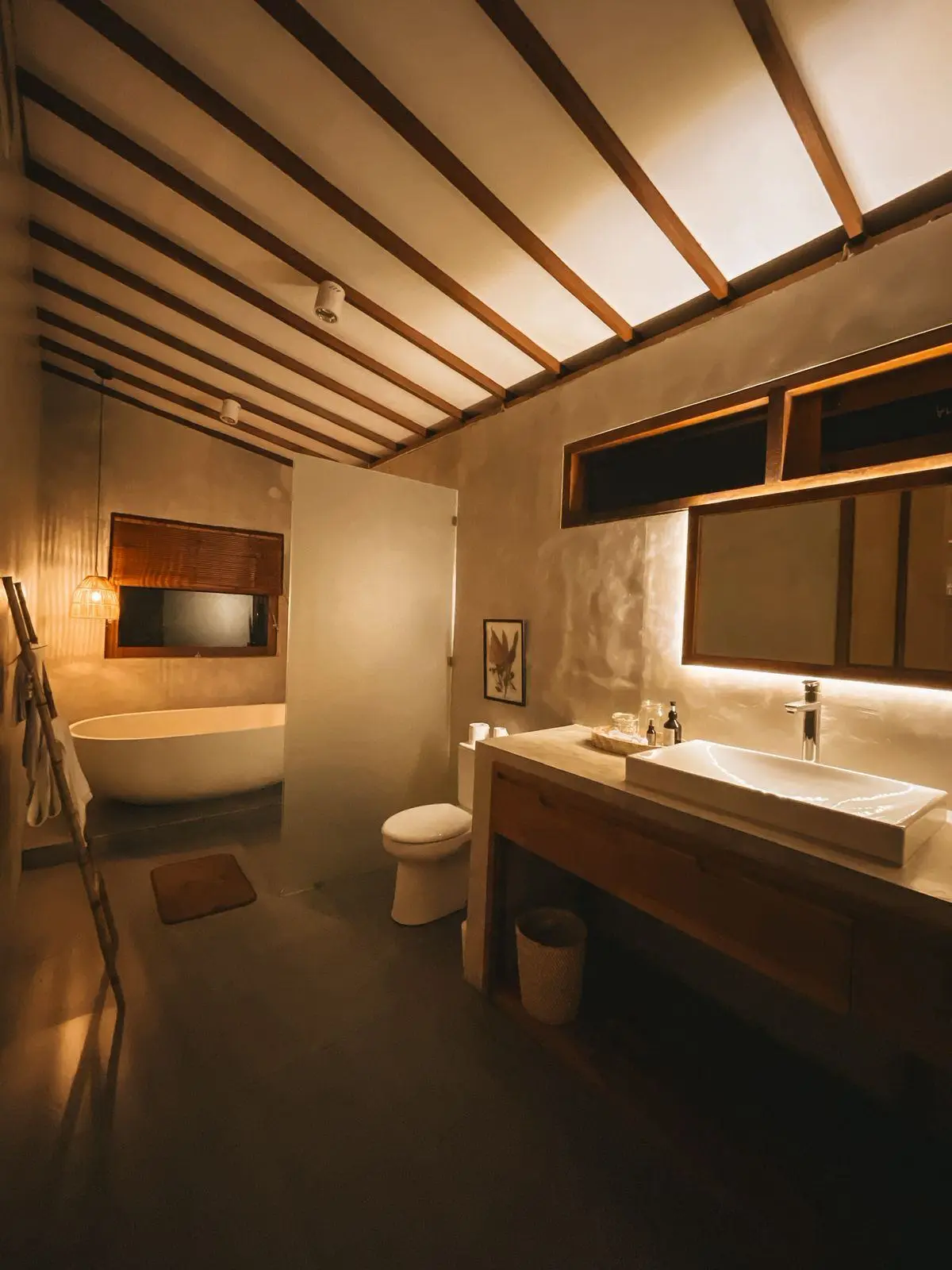 Villa For Rent 2 Bed In Seseh Badung Bali EK-3558 — image 2
