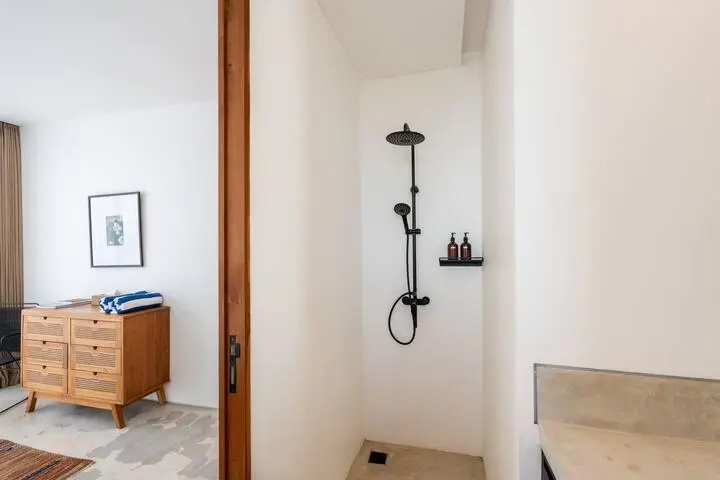 Pererenan 2-bedroom — image 2