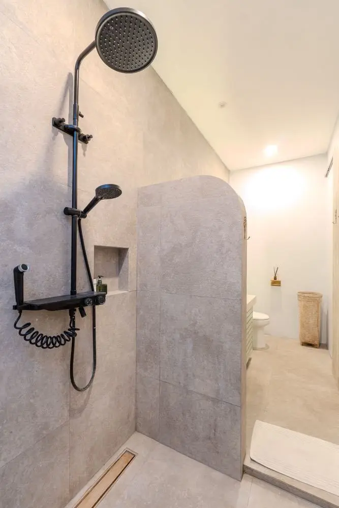 Awesome 2 Bedrooms Villa Berawa — image 3