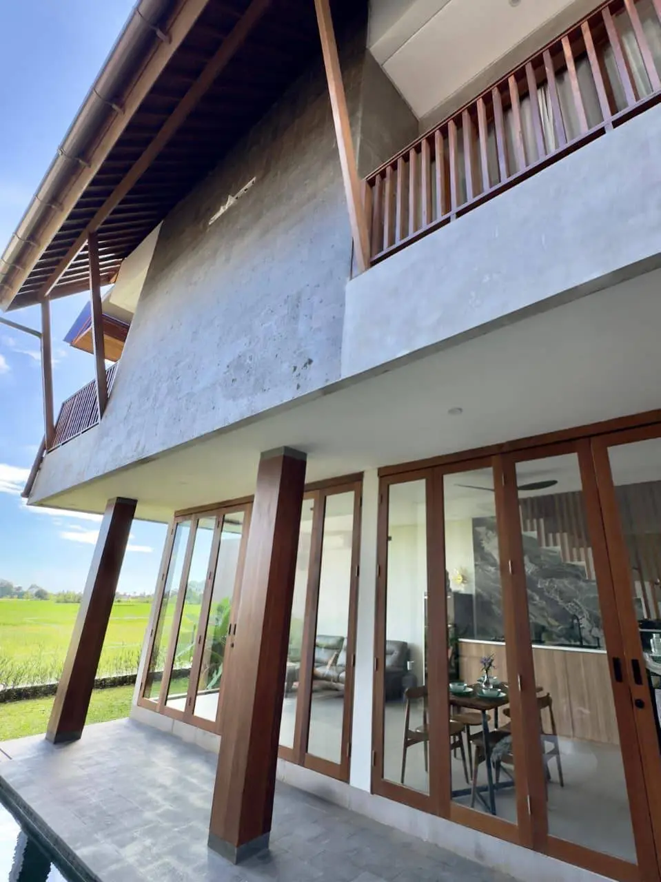 Modern 2 Bedroom Villa in Kedungu with Rice Field View — image 1