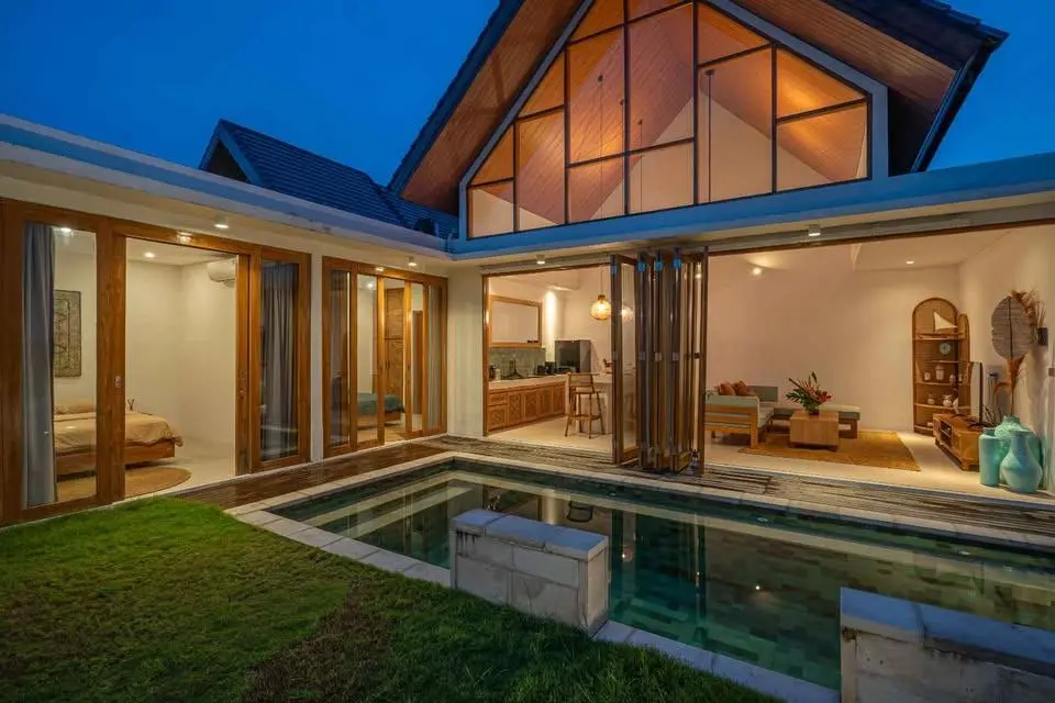 Modern 2 Bedrooms Villa in Kerobokan — image 3