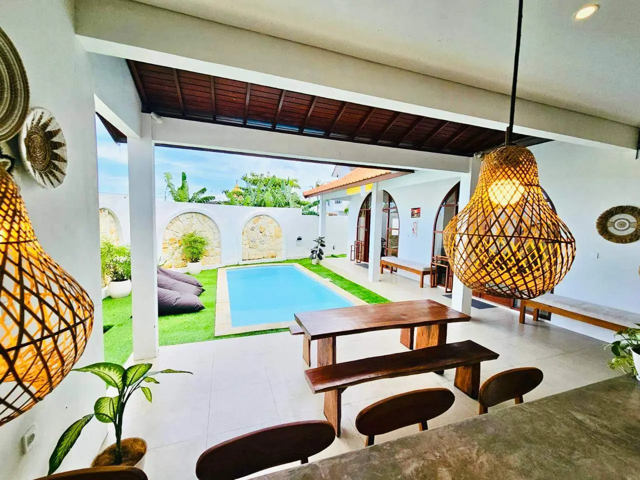 3 BEDROOM VILLA IN MUNGGU SESEH - AF494 — image 1