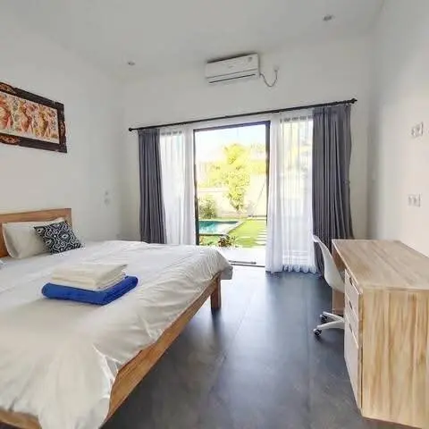 Room in Babakan — image 3