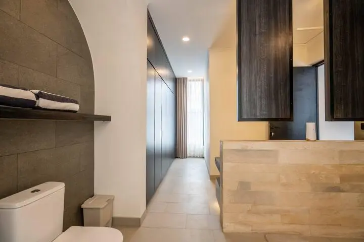 SESEH 3-bedroom — image 3