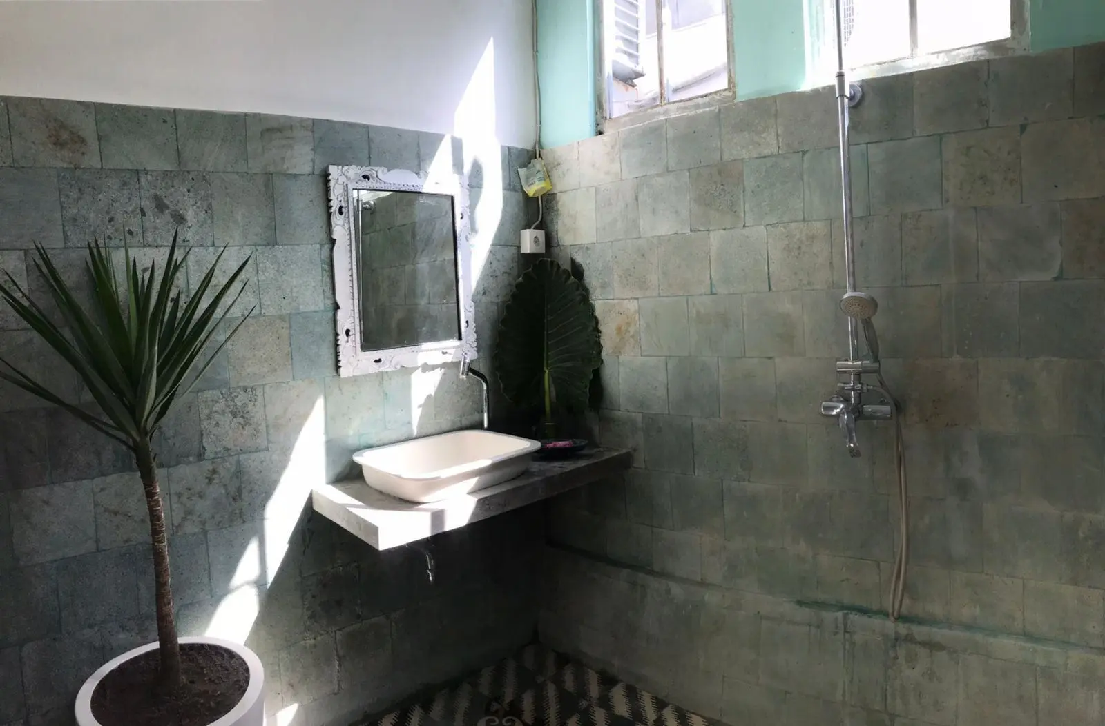 1BR Pool Villa Umalas1 between Canggu & Seminyak HUGE DISCOUNT BUILDING NEXTDOOR — image 3