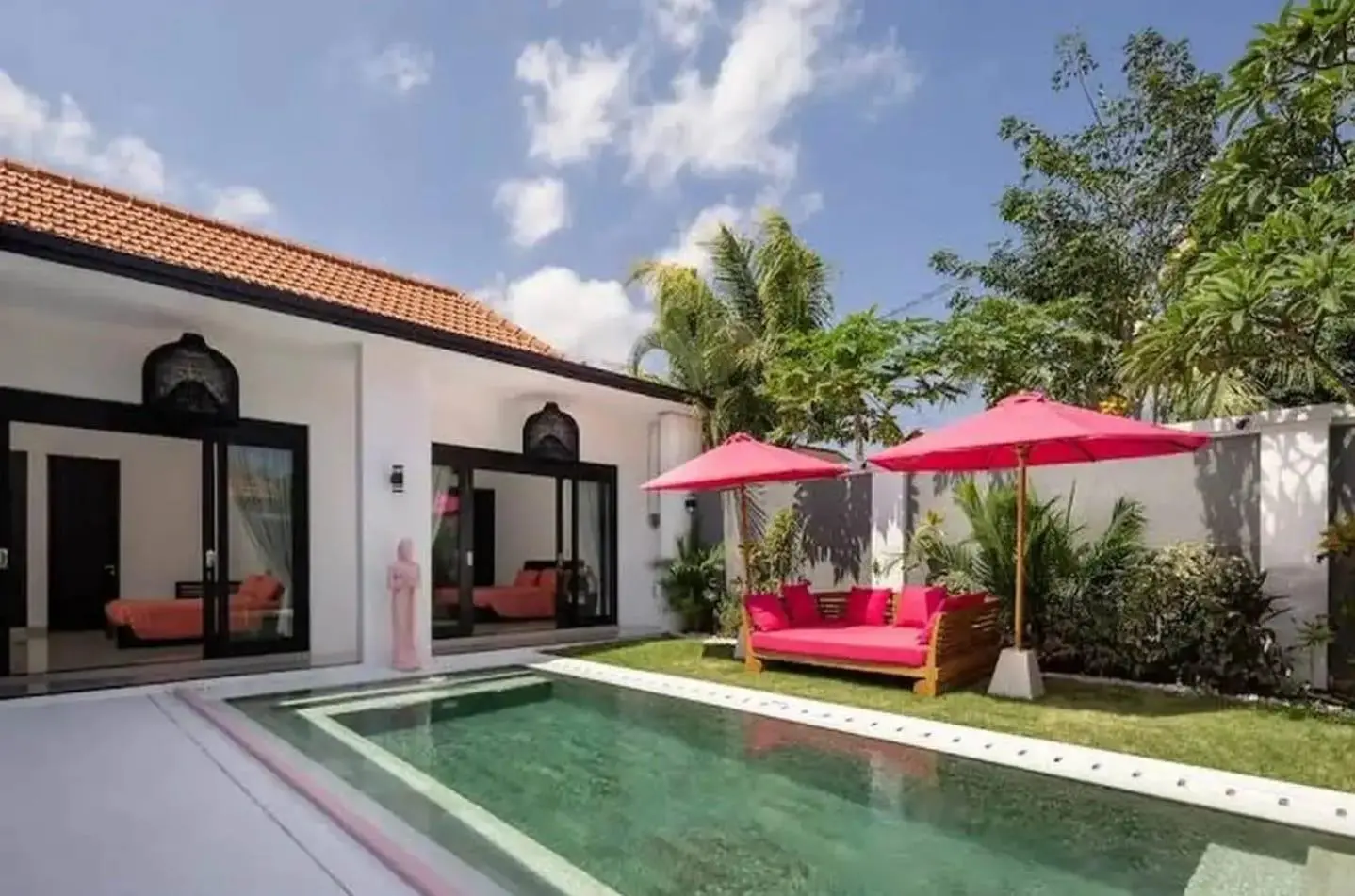 Villa For Rent 3 Bed In BerawaTibubeneng Bali EK-3550