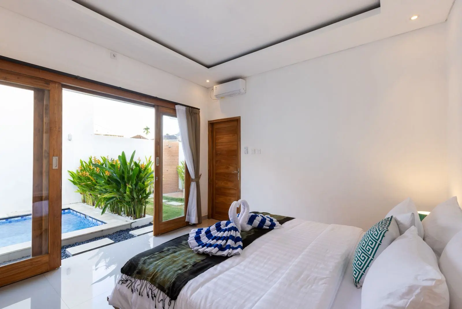 Villa For Rent 2 Bed In Canggu Badung Bali PR-3552 — image 4