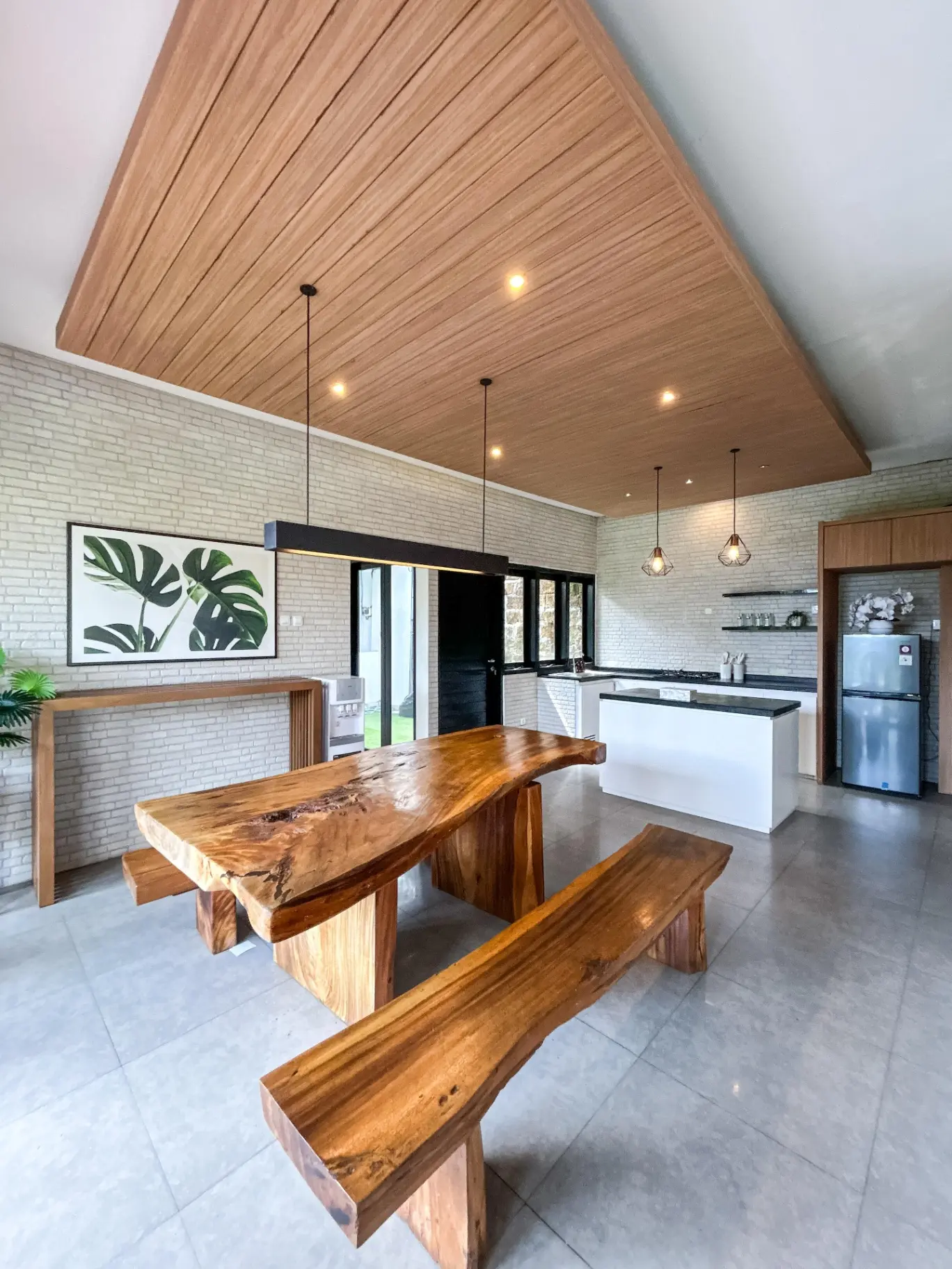 3BR Balian Beach Villa Monthly Rent available — image 1