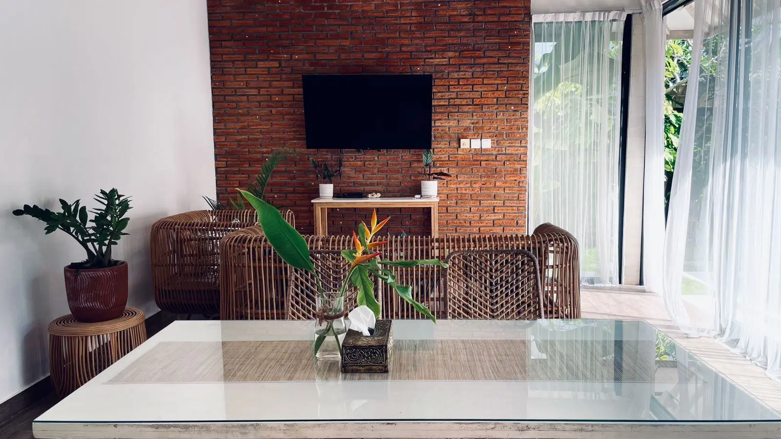 Villa For Rent 2 Bed In BumbakUmalas Kerobokan PR-3560 — image 3