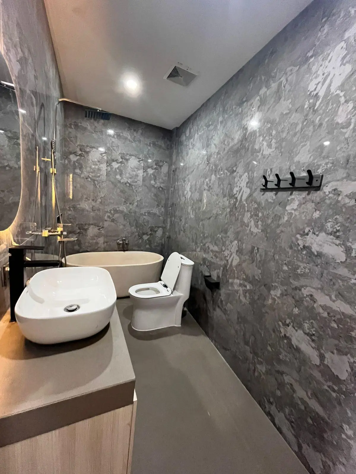 Villa For Rent 3 Bed In Ungasan South Kuta Bali TN-3561 — image 4
