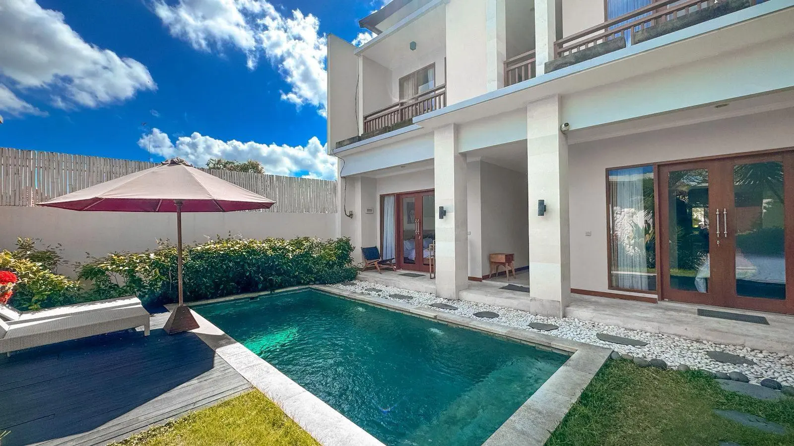 4BR VILLA FOR RENT AT SEMER KEROBOKAN | AR 493