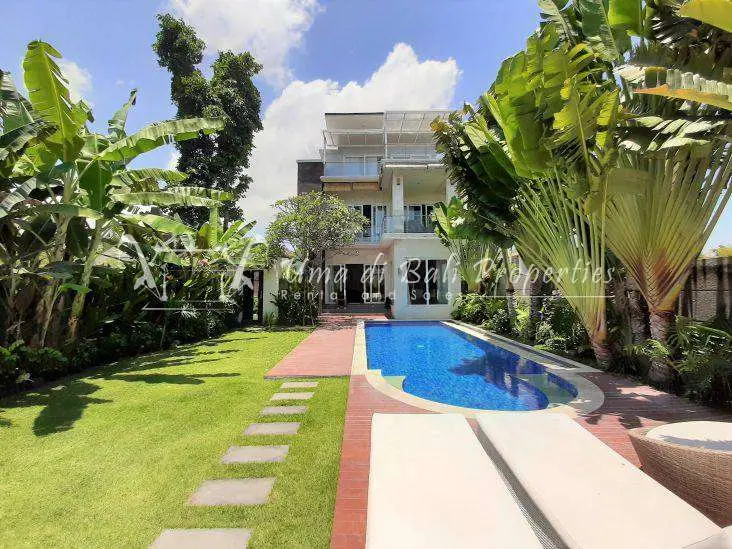3BR Villa for Rent at Central Berawa | AR 594