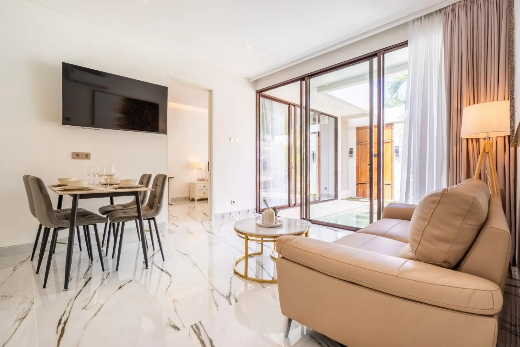 2BR Villa at jln raya Canggu — image 4