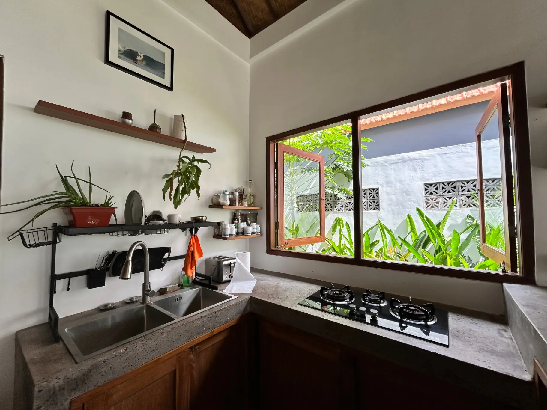 Minimalist 2BR Villa w/ Pool & Office — image 2