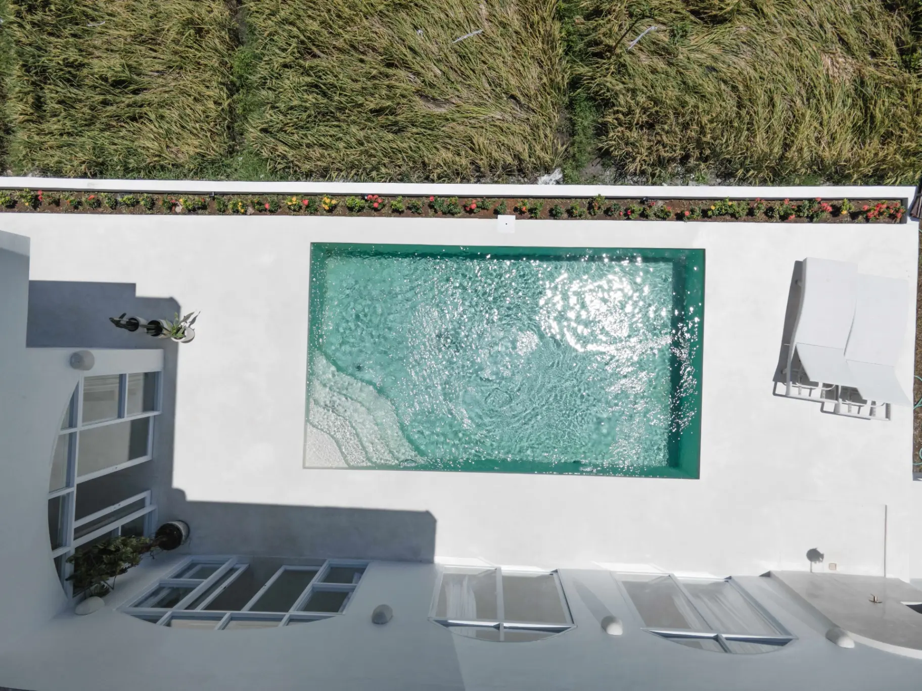 Mediterranean 2BR Oasis w/ Rooftop Views — image 1