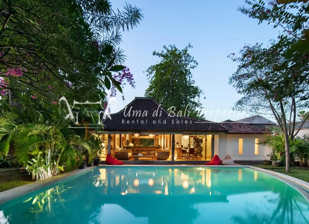 4BR VILLA JOGLO FOR RENT AT UMALAS | IP 383 — image 4