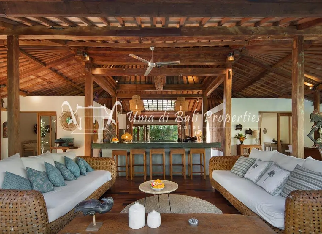 4BR VILLA JOGLO FOR RENT AT UMALAS | IP 383 — image 2