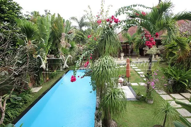 BIG GARDEN 3BR VILLA FOR RENT AAT UMALAS | AR 609 — image 3