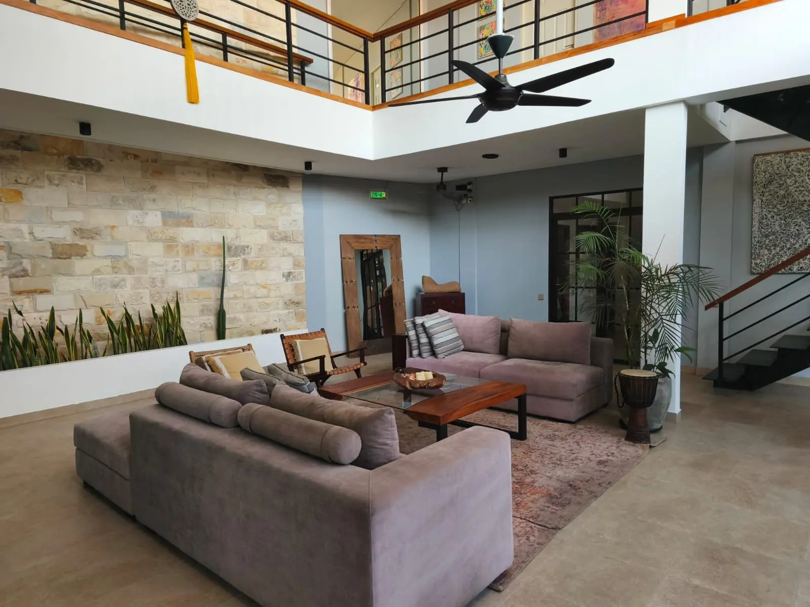 Villa The Temple – Modern 3-Bedroom Villa in Padonan with Gym Movie Room & Roof