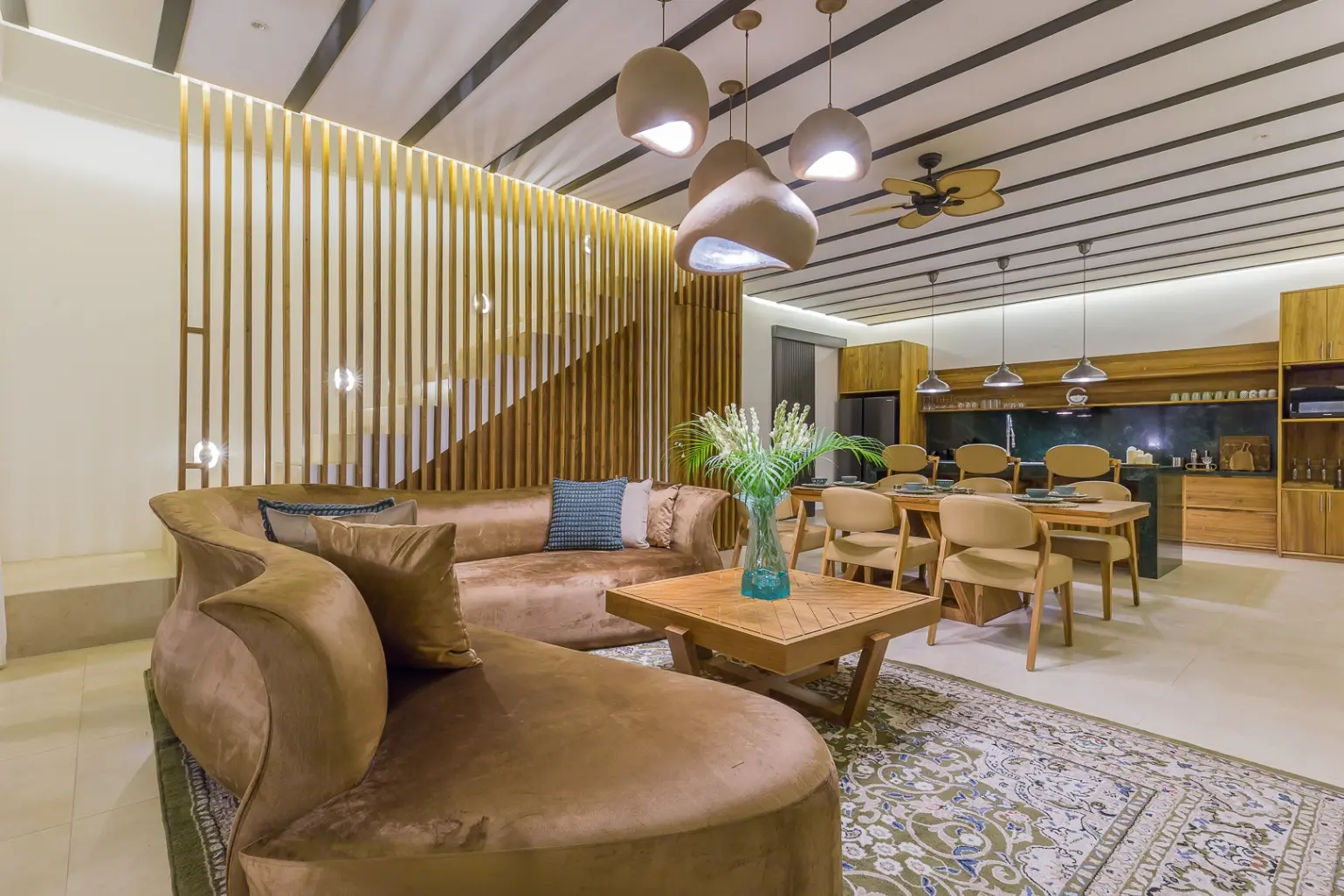 3BR Jade-Toned Designer Villa — image 2