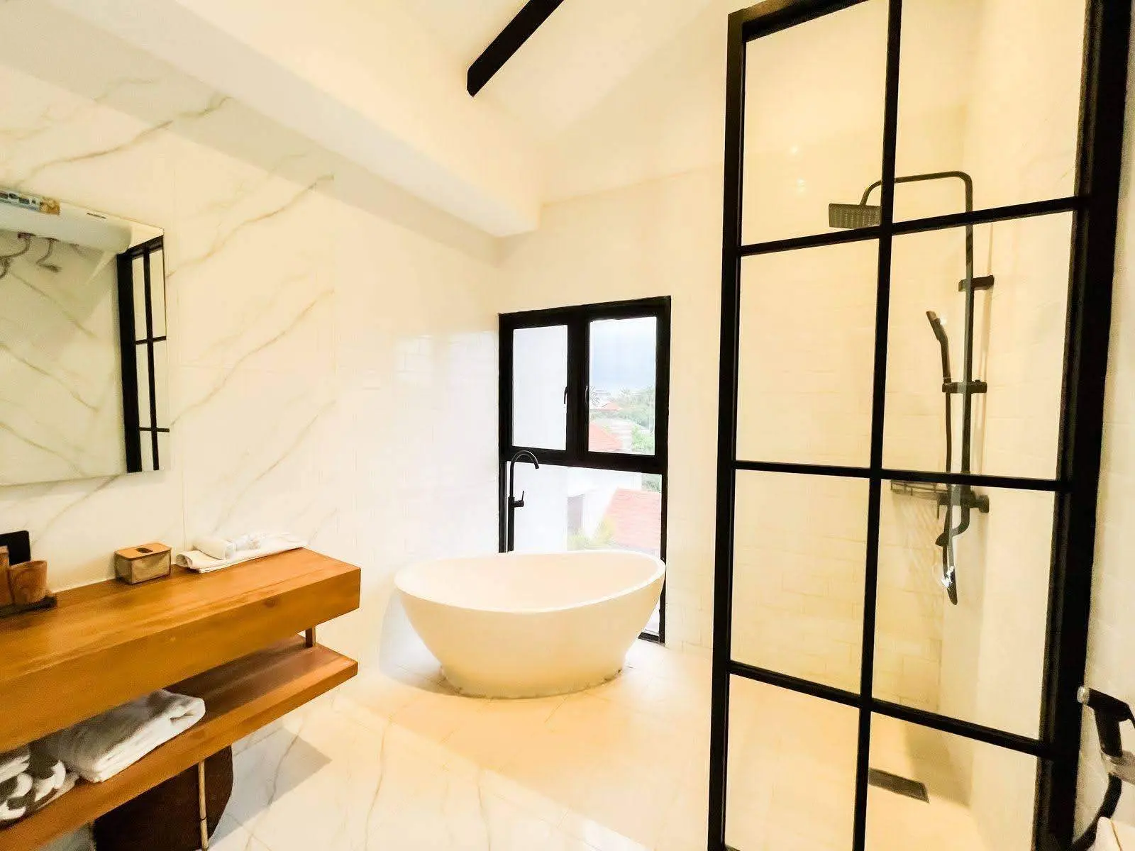 Seminyak 3-bedroom — image 3