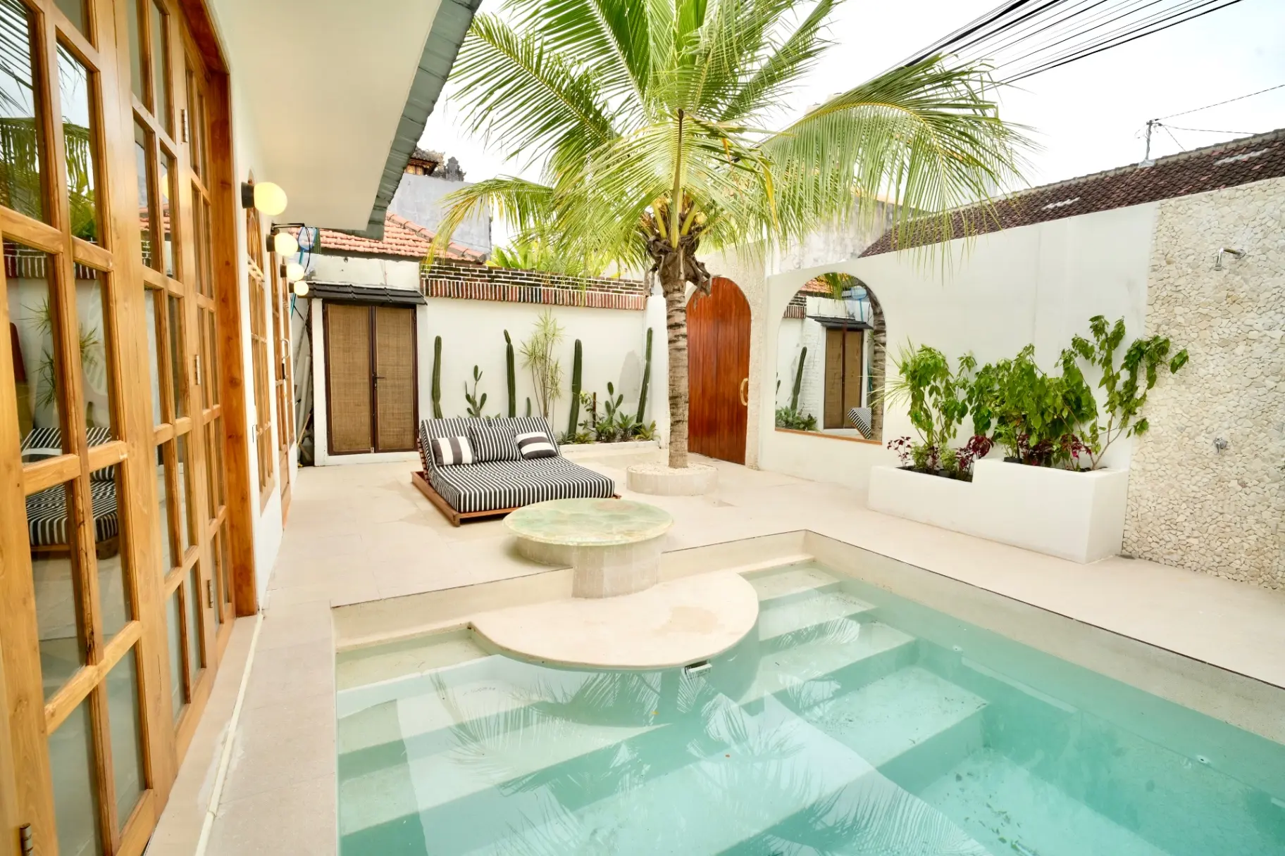 GOODNIGHT MOON VIILA - 1 bedroom Private pool — image 1