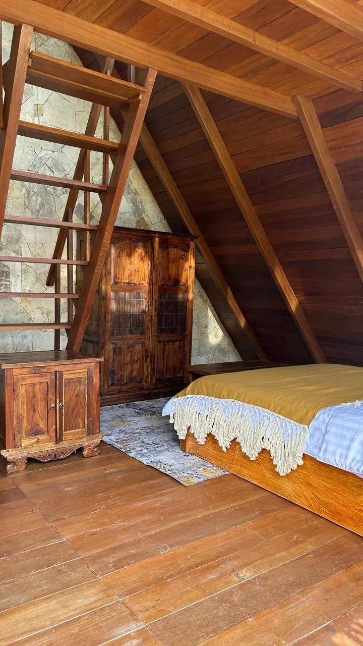 Villa For Rent 1 Bed In kedampangkerobokan KD-3577 — image 1