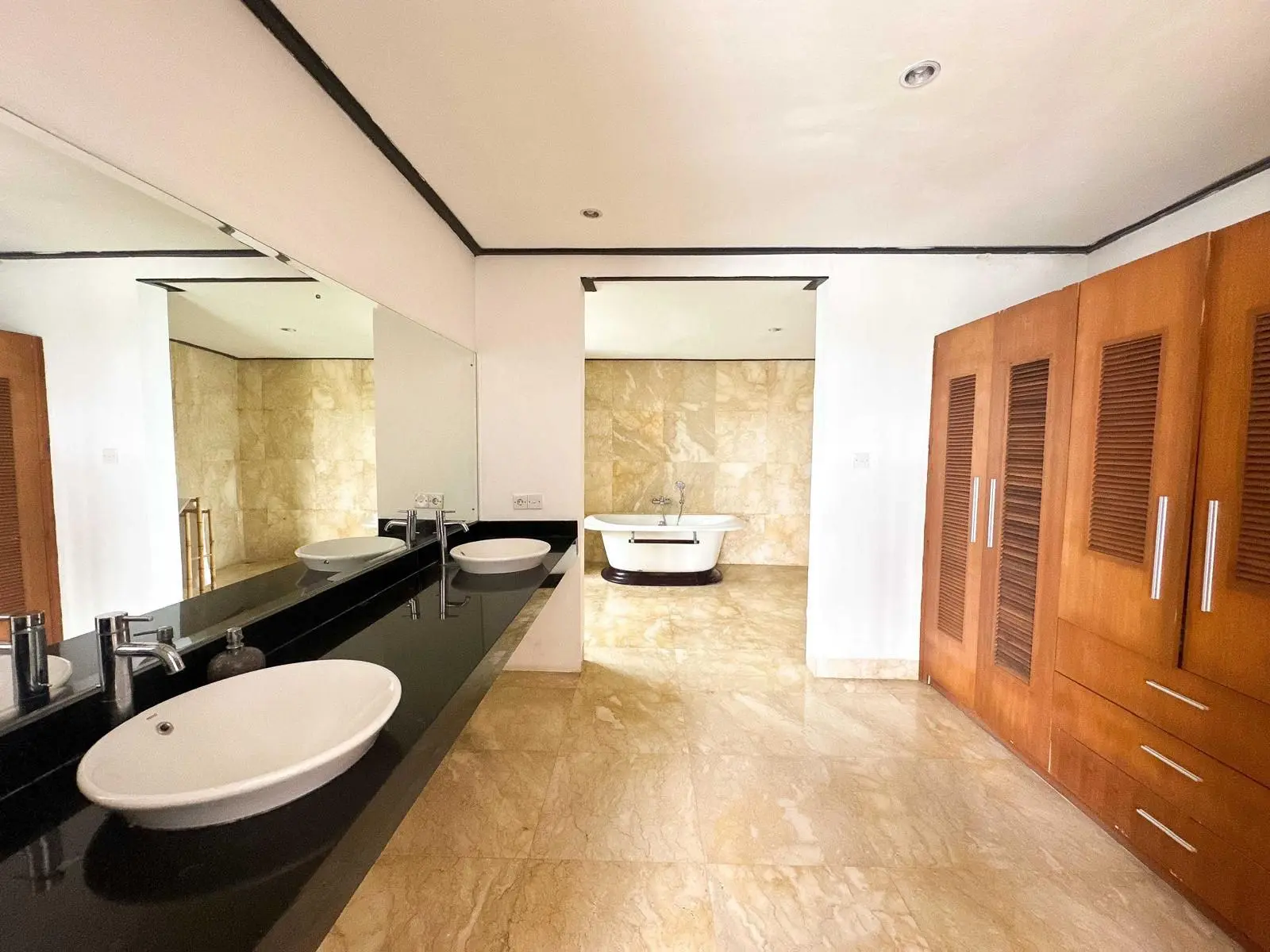 Villa For Rent 4 Bed In Kayu Tulang Canggu Bali DF-3578 — image 2