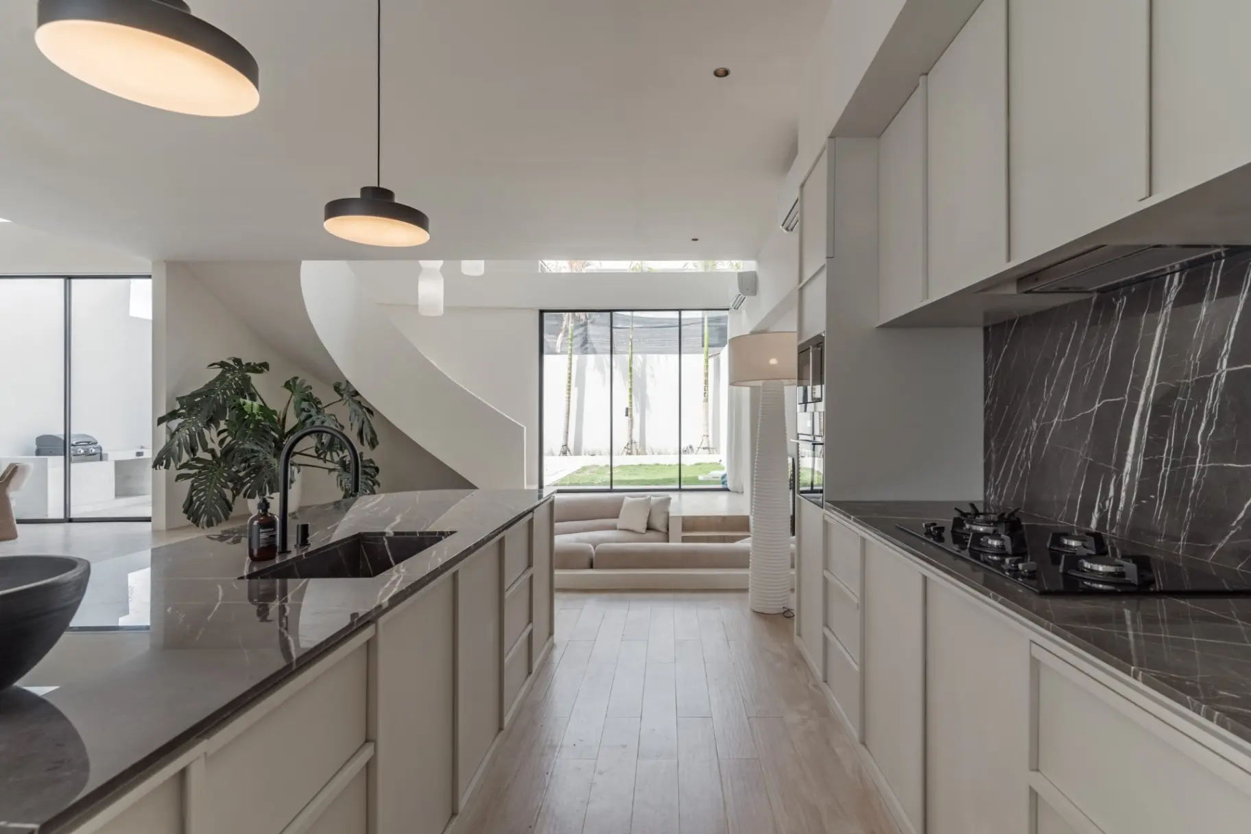 Refined Minimalist Villa in Umalas - LEASEHOLD UP TO 2016 — image 3