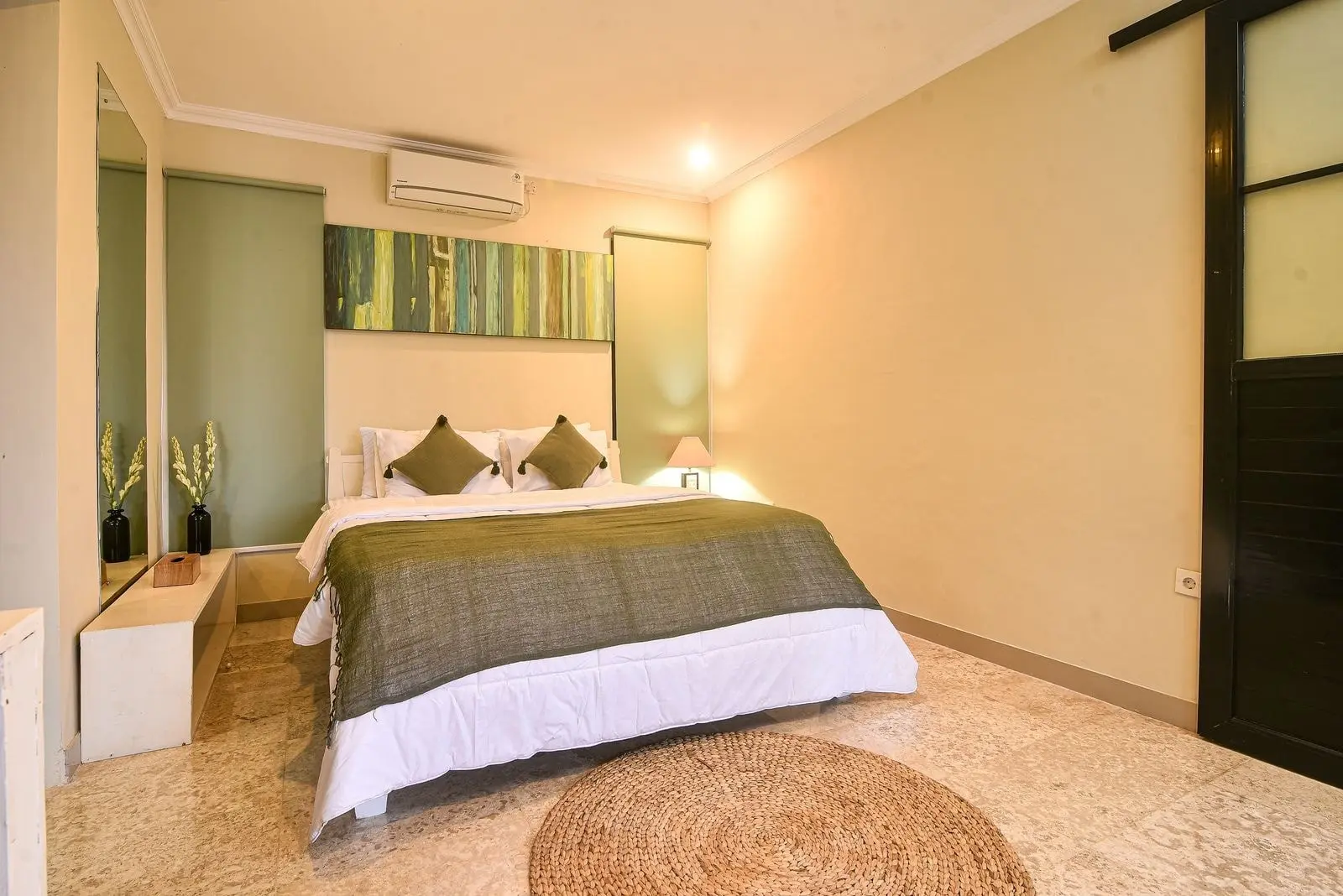 3BR VILLA FOR RENT AT UMALAS - BALI | AR 90 — image 1