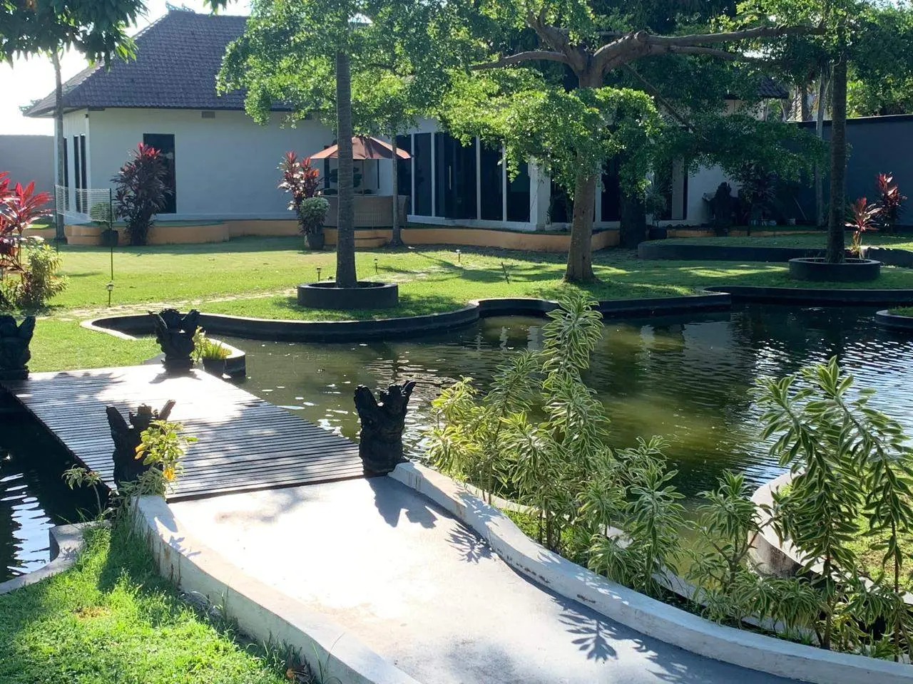 villa indah