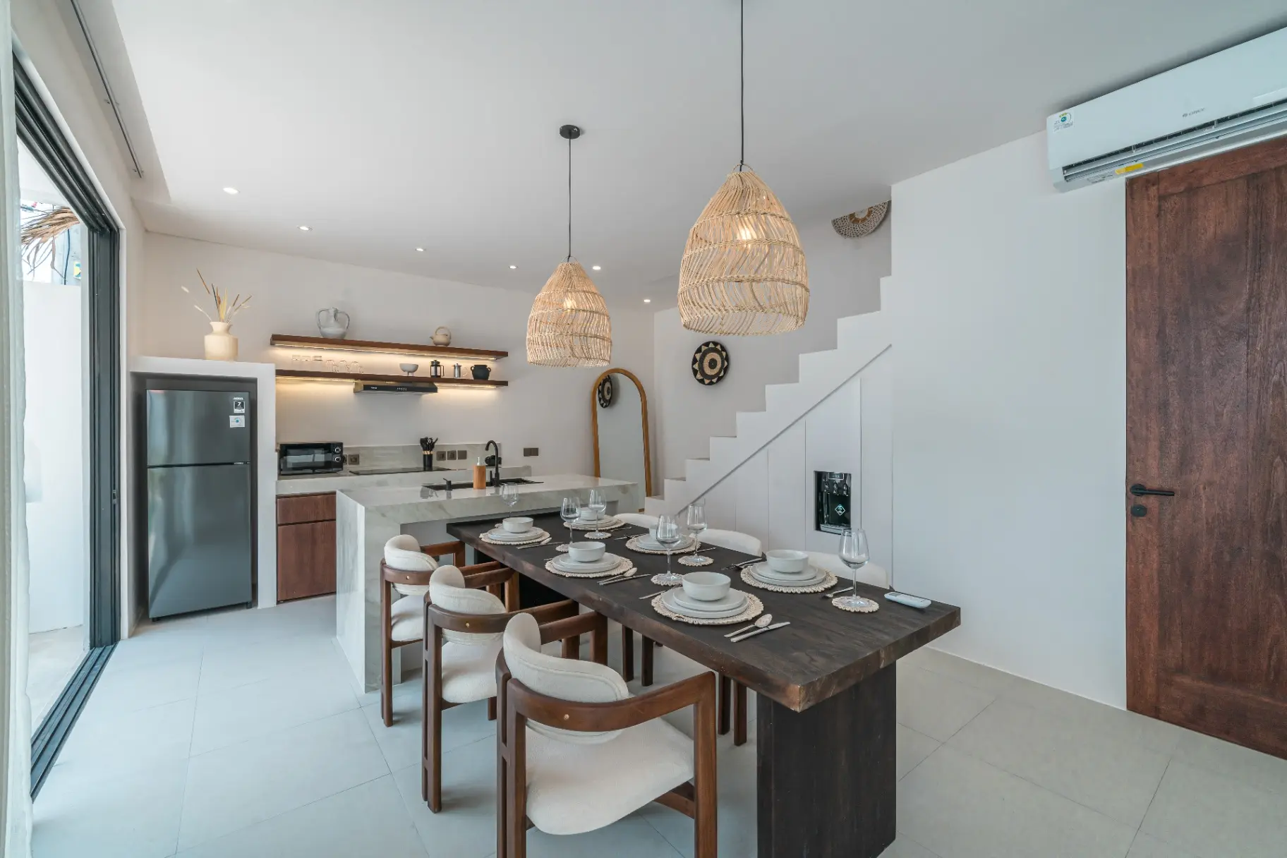 Villa Anggrek - Cozy and Minimalistic 2BR Pool Villa in Berawa — image 2