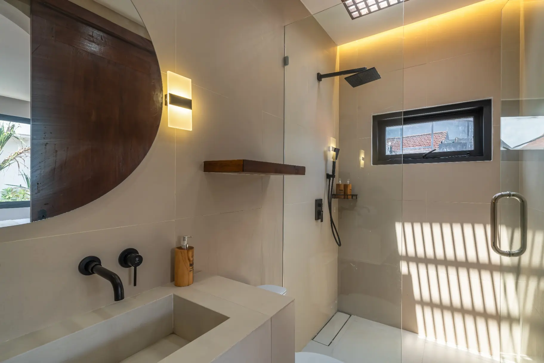 Villa Anggrek - Cozy and Minimalistic 2BR Pool Villa in Berawa — image 4