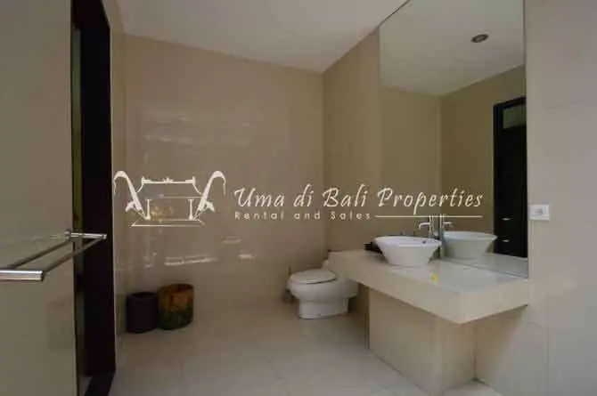 2BR Villa for Rent at Berawa | LV 249 — image 3