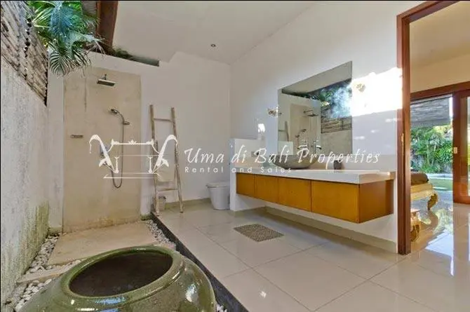 4BR VILLA FOR RENT AT SEMINYAK | TBV 432 — image 2