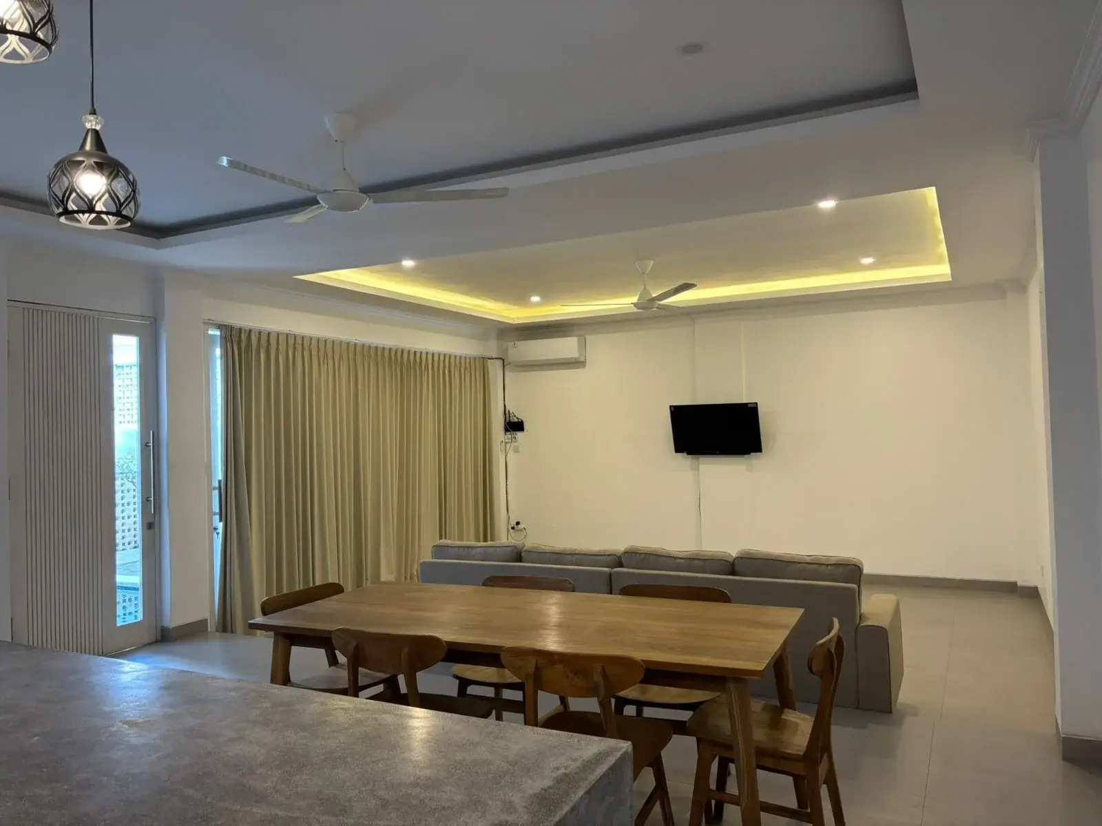 3 Bedroom Villa Furnished for Rent in Cemagi — image 2