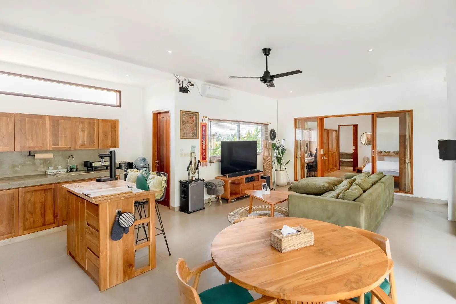 Brand New 2BR Family Villa at Cemagi Seseh Walking distance to the Beach — image 4