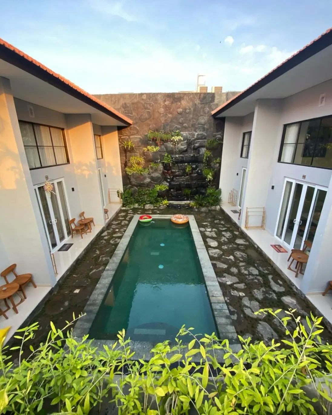 1BR Loft at Batu bolong beach street Canggu — image 1