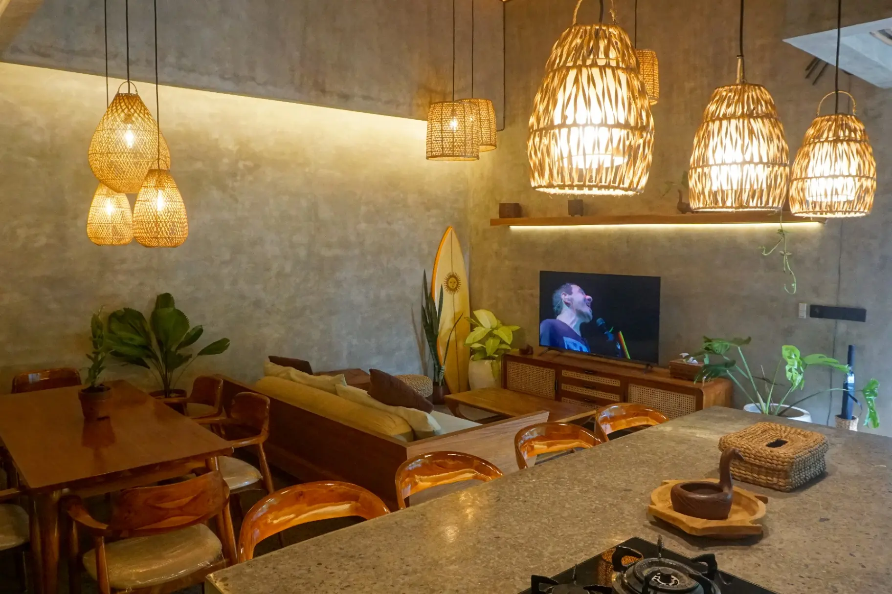 3BR Villa w/ Rooftop & Office – Uluwatu — image 2