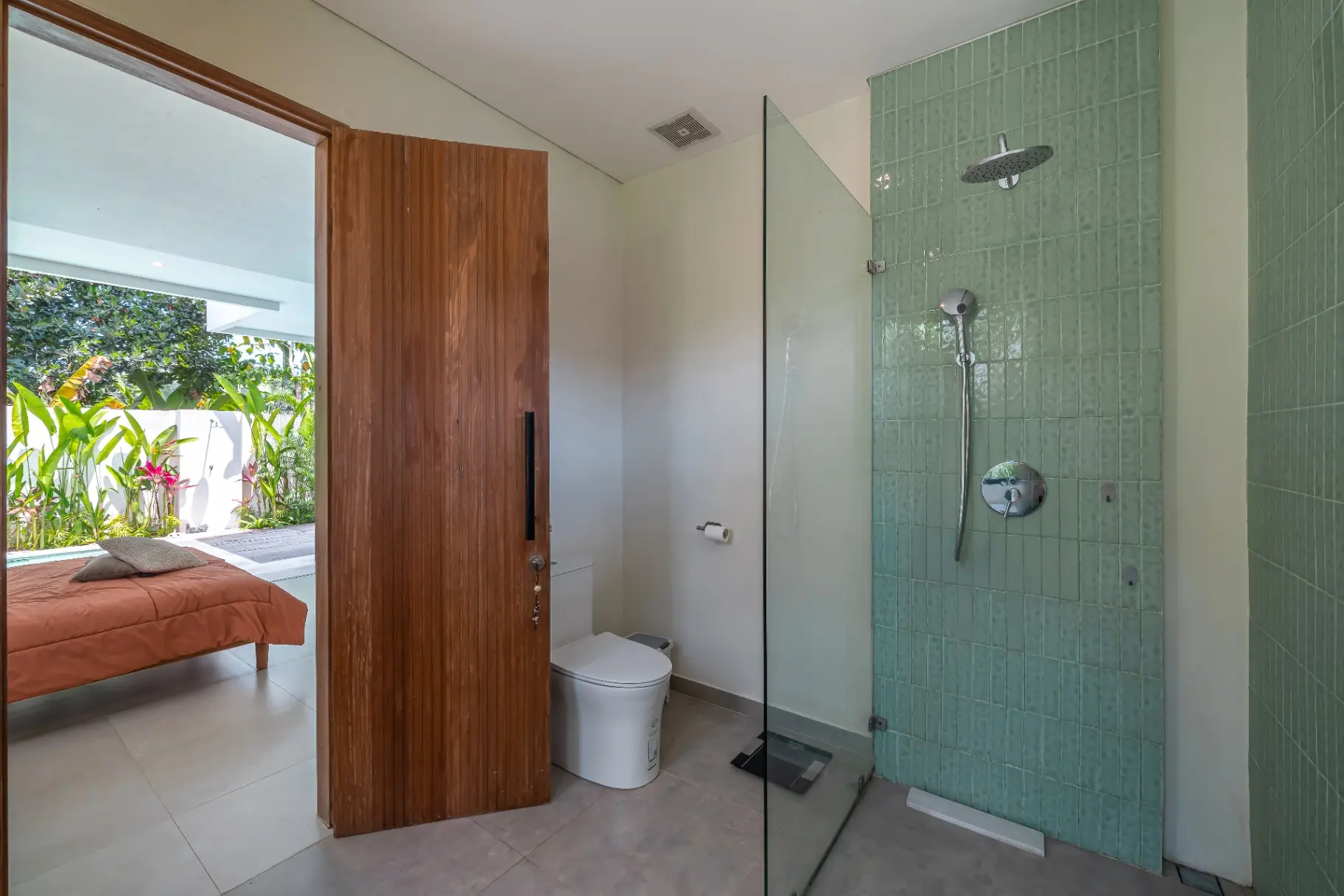 Villa Uma Este – 3 Bedroom Brand New Modern Villa with Calm Surrounding — image 1