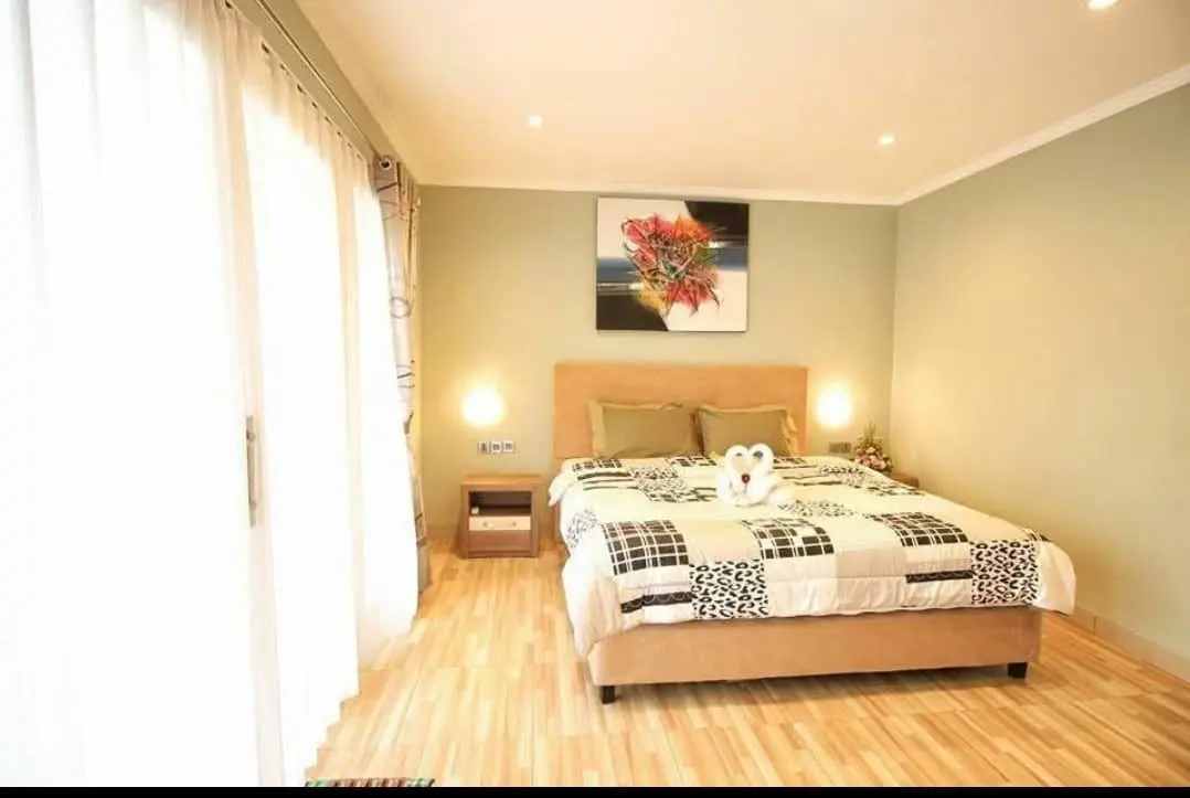 Villa tibubeneng canggu for rent — image 1